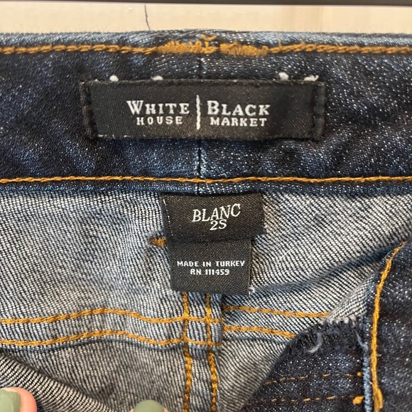White House Black Market Jeans Size 2 (maybe 4?) - Picture 3 of 3